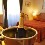 Giotto Flavia Hotell