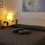 Giotto Flavia Hotell 2*