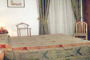 Giotto Flavia Hotel
