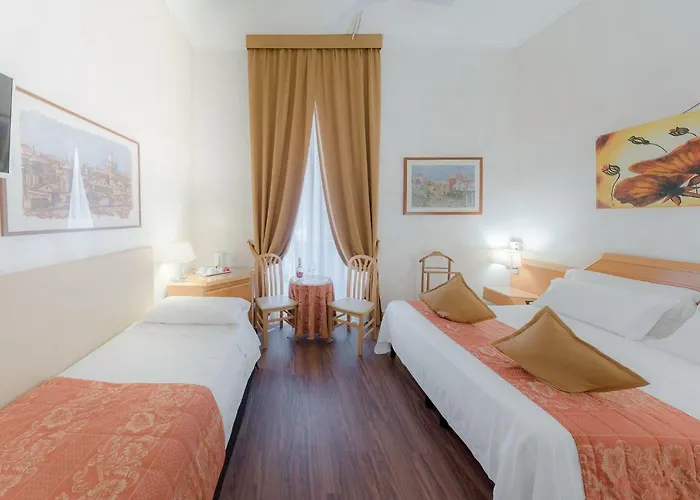 酒店 吉欧托弗拉维亚酒店